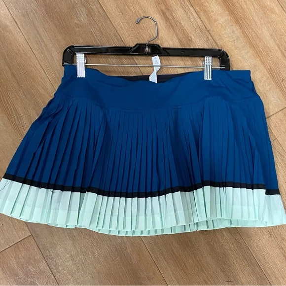 Lululemon Pleat to Street tennis skirt  size 10 Poseidon / Sea Mist - Picture 4 of 8